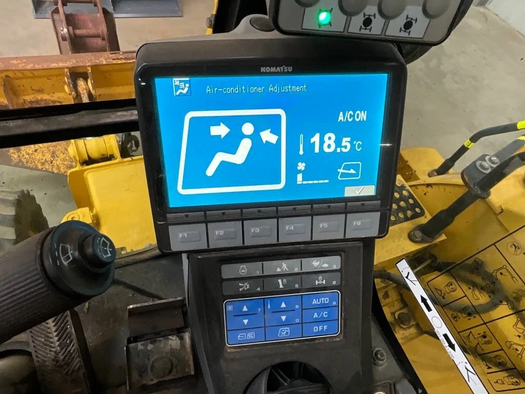 Багер Komatsu PW 98 MR-8 - изображение 5