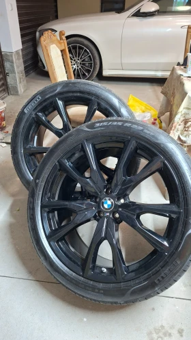 Гуми с джанти Pirelli 335/35R22, снимка 1