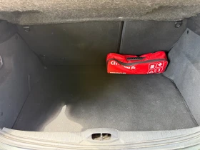 Peugeot 208 Feeline 1.6 eHDI - 6 скорости, снимка 9