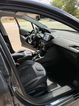 Peugeot 208 Feeline 1.6 eHDI - 6 скорости, снимка 11