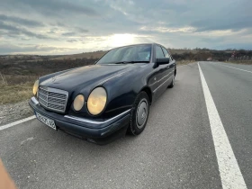 Mercedes-Benz E 200 Бензин- ГАЗ, снимка 3