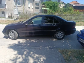     Mercedes-Benz C 220 2.2