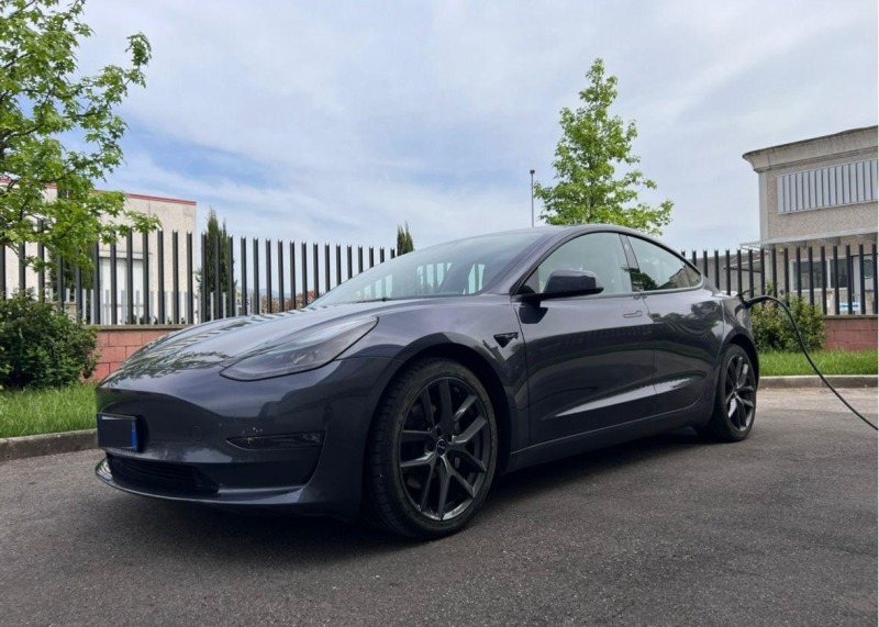 Tesla Model 3 Фейс 4х4 гаранция, снимка 1 - Автомобили и джипове - 45747938