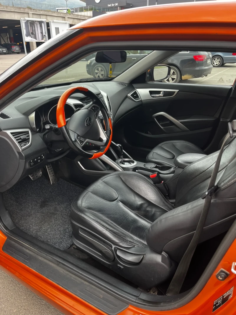 Hyundai Veloster   1.6 GDI АВТОМАТИК, снимка 14 - Автомобили и джипове - 47073433