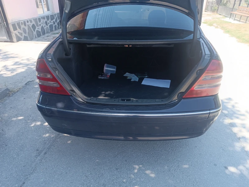 Mercedes-Benz C 220 2.2, снимка 7 - Автомобили и джипове - 48634527