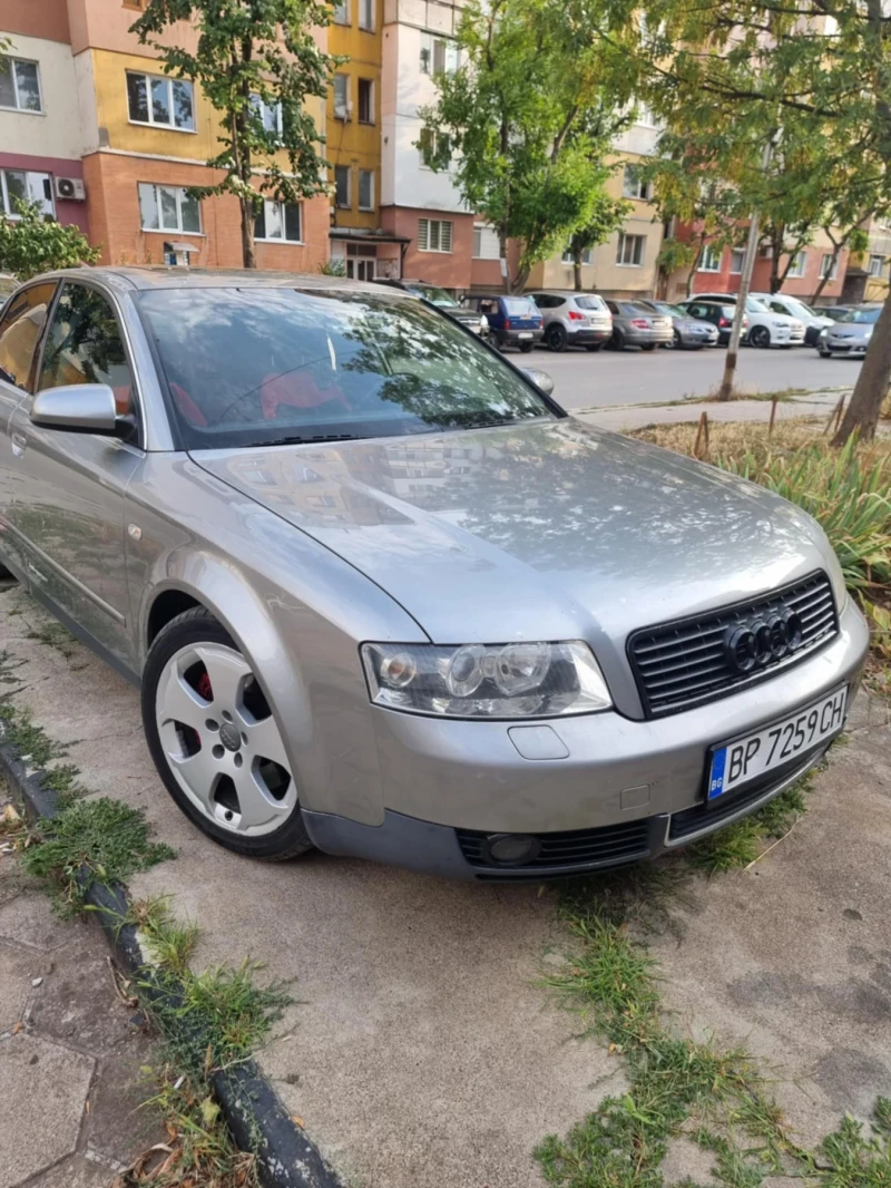 Audi A4 3.0 i, снимка 1 - Автомобили и джипове - 49300348