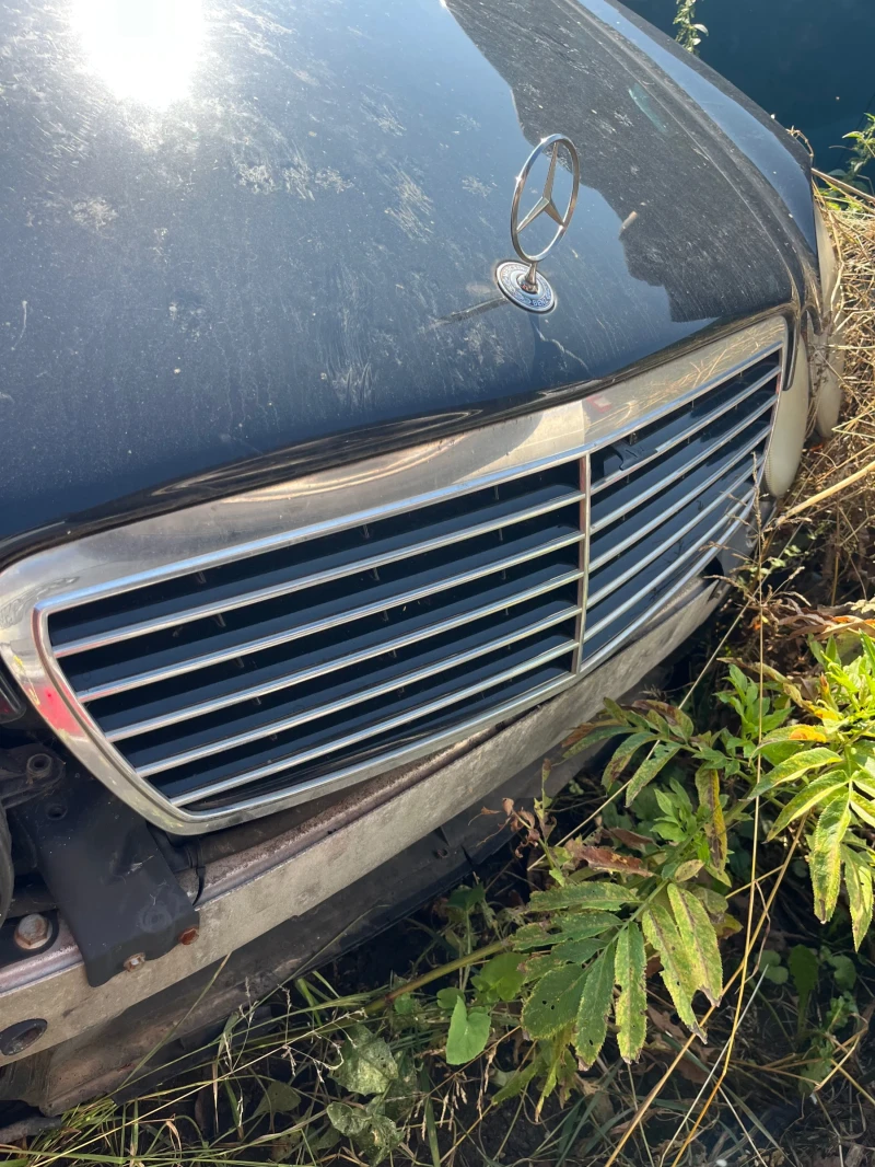 Mercedes-Benz E 240 2.6 бензин 177hp avangard, снимка 2 - Автомобили и джипове - 52410058