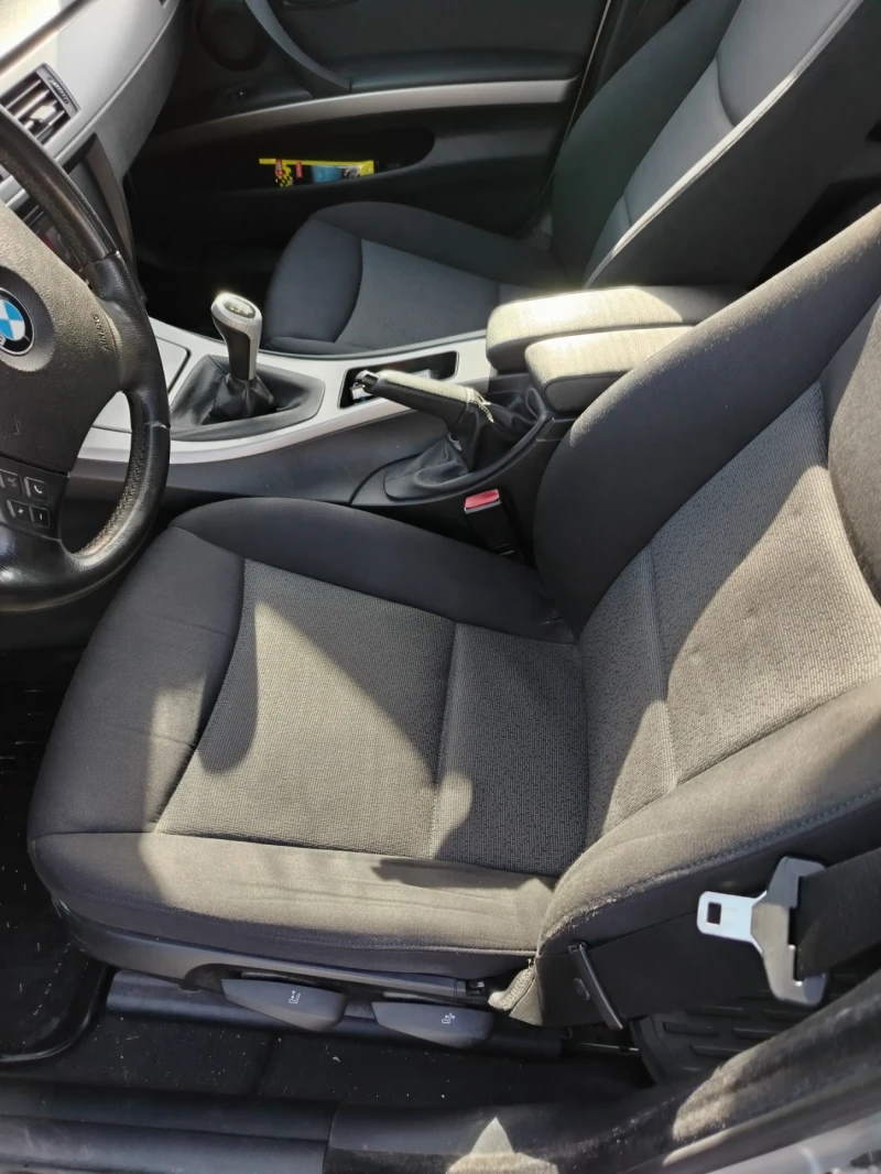 BMW 318 Е90, снимка 8 - Автомобили и джипове - 52739652