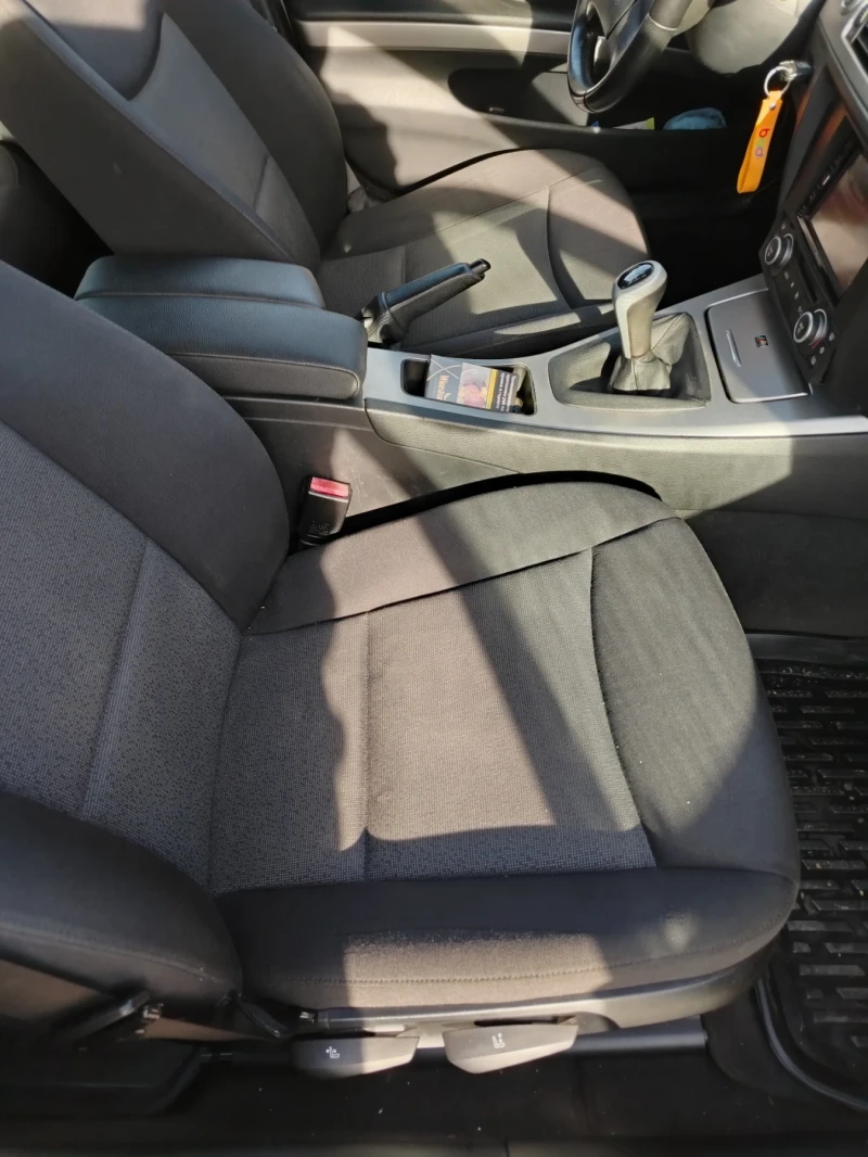 BMW 318 Е90, снимка 9 - Автомобили и джипове - 52739652