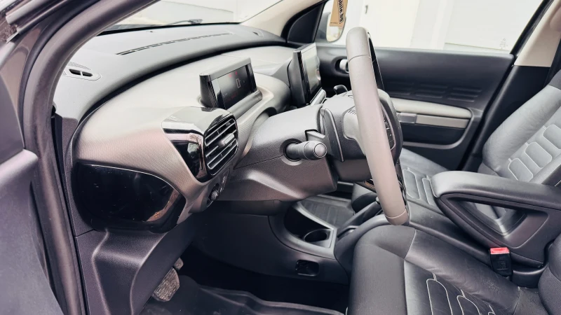 Citroen C4 Cactus 1.6 / Автоматик, снимка 15 - Автомобили и джипове - 52800074