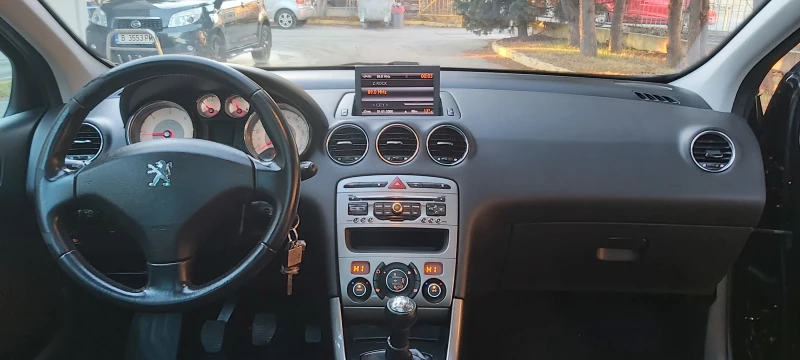 Peugeot 308 1.6 HDI FACE-LIFT SW, снимка 14 - Автомобили и джипове - 52819489