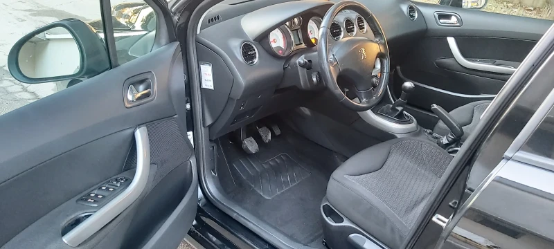Peugeot 308 1.6 HDI FACE-LIFT SW, снимка 11 - Автомобили и джипове - 52819489