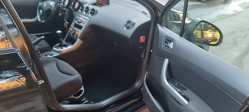 Peugeot 308 1.6 HDI FACE-LIFT SW, снимка 13 - Автомобили и джипове - 52819489