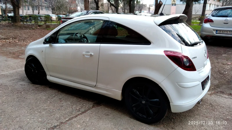 Opel Corsa 1.2 Opc Line Limited Edition, снимка 8 - Автомобили и джипове - 52948369