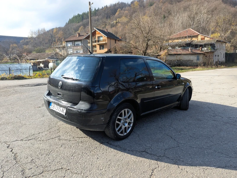 VW Golf, снимка 2 - Автомобили и джипове - 52997750