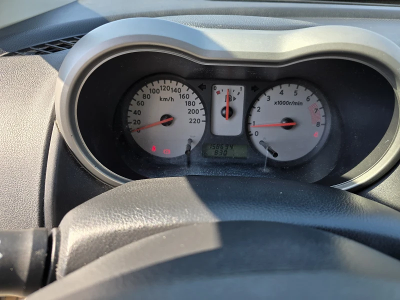 Nissan Note 1.4i ПЕРФЕКТЕН, снимка 11 - Автомобили и джипове - 53004113