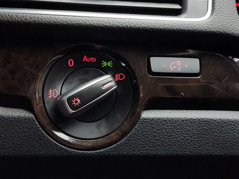 VW Passat 2.0 Tdi B7, снимка 17 - Автомобили и джипове - 53414386