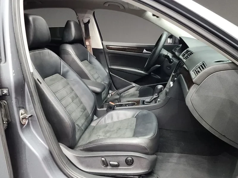 VW Passat 2.0 Tdi B7, снимка 11 - Автомобили и джипове - 53414386