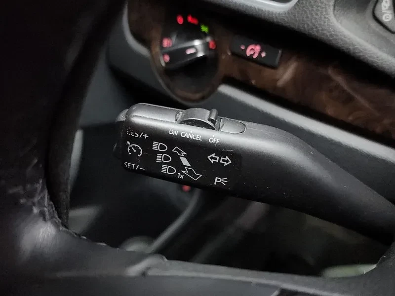 VW Passat 2.0 Tdi B7, снимка 16 - Автомобили и джипове - 53414386