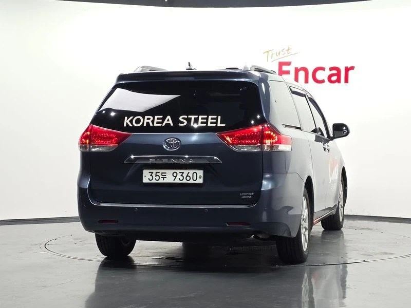 Toyota Sienna 3.5 Automatic, снимка 4 - Автомобили и джипове - 55662696
