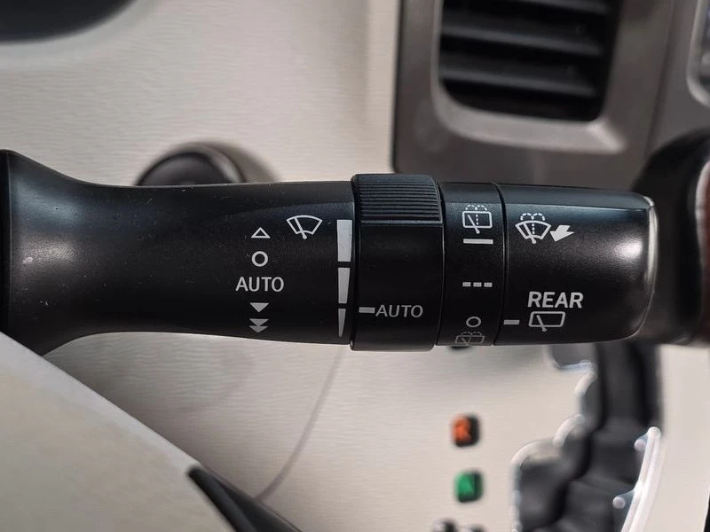 Toyota Sienna 3.5 Automatic, снимка 10 - Автомобили и джипове - 55662696