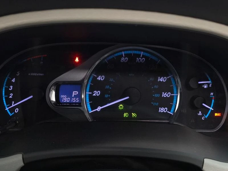 Toyota Sienna 3.5 Automatic, снимка 9 - Автомобили и джипове - 55662696