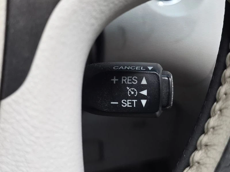 Toyota Sienna 3.5 Automatic, снимка 11 - Автомобили и джипове - 55662696