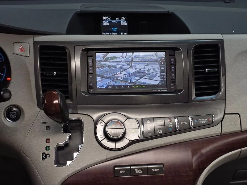 Toyota Sienna 3.5 Automatic, снимка 14 - Автомобили и джипове - 55662696