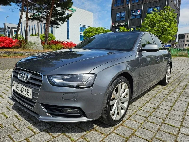 Audi A4 2.0 TDI - САМО 30% АВАНС, снимка 2 - Автомобили и джипове - 56114896