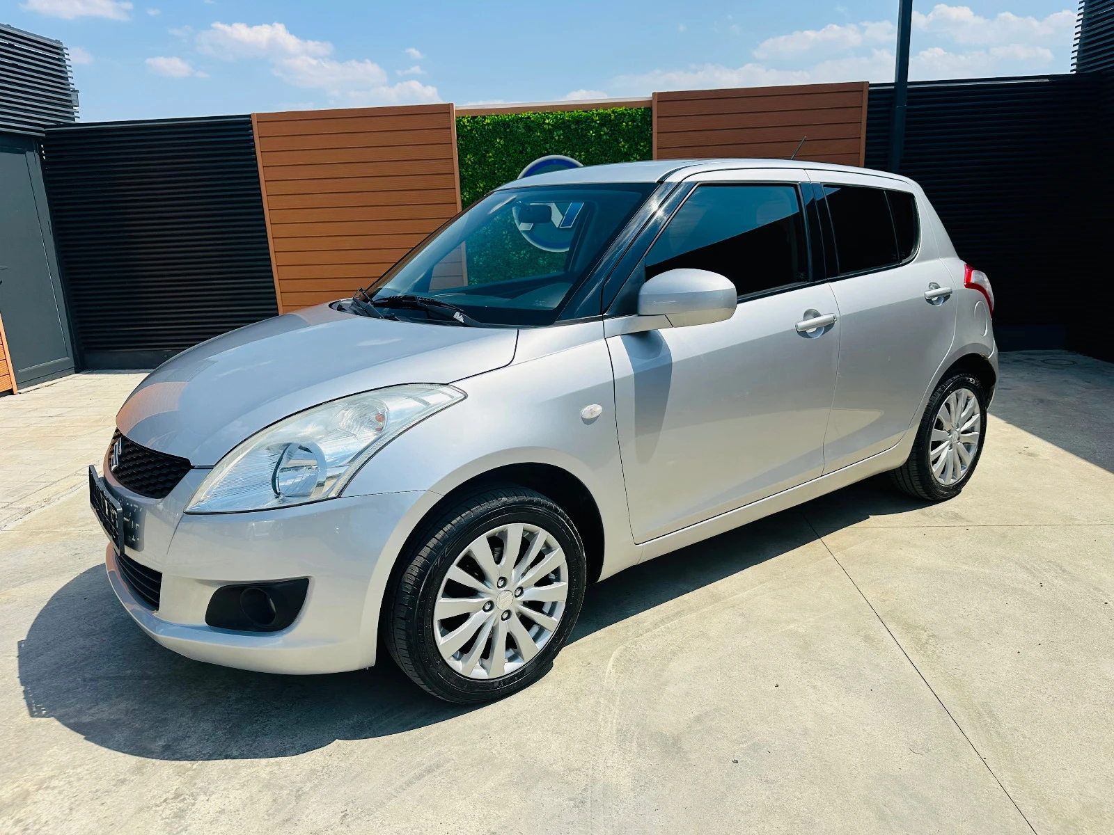 Suzuki Swift 1.2 i//4x4 - изображение 7