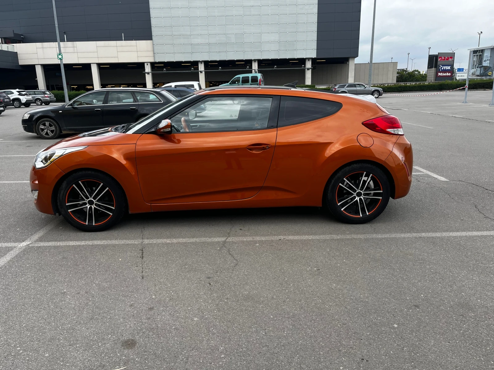 Hyundai Veloster   1.6 GDI АВТОМАТИК - изображение 10