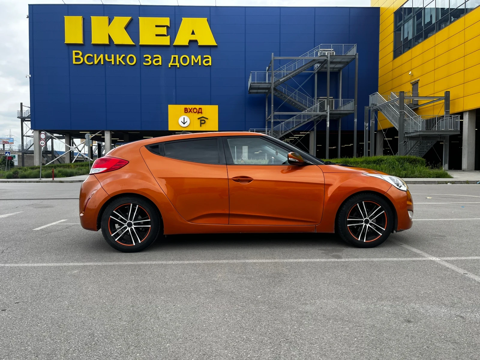 Hyundai Veloster   1.6 GDI АВТОМАТИК - изображение 9