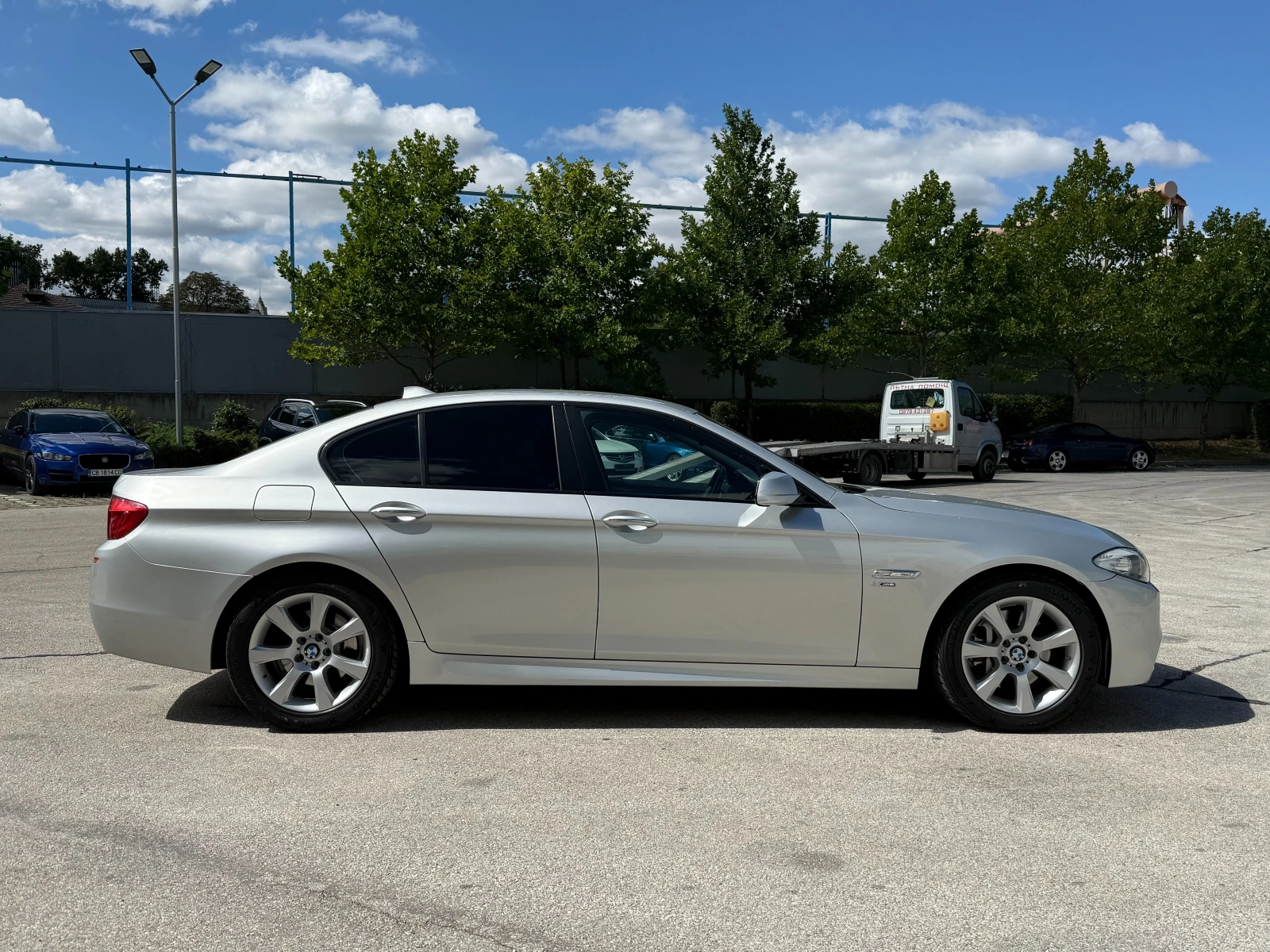 BMW 525 2.0d 218 к.с. XDrive - изображение 5