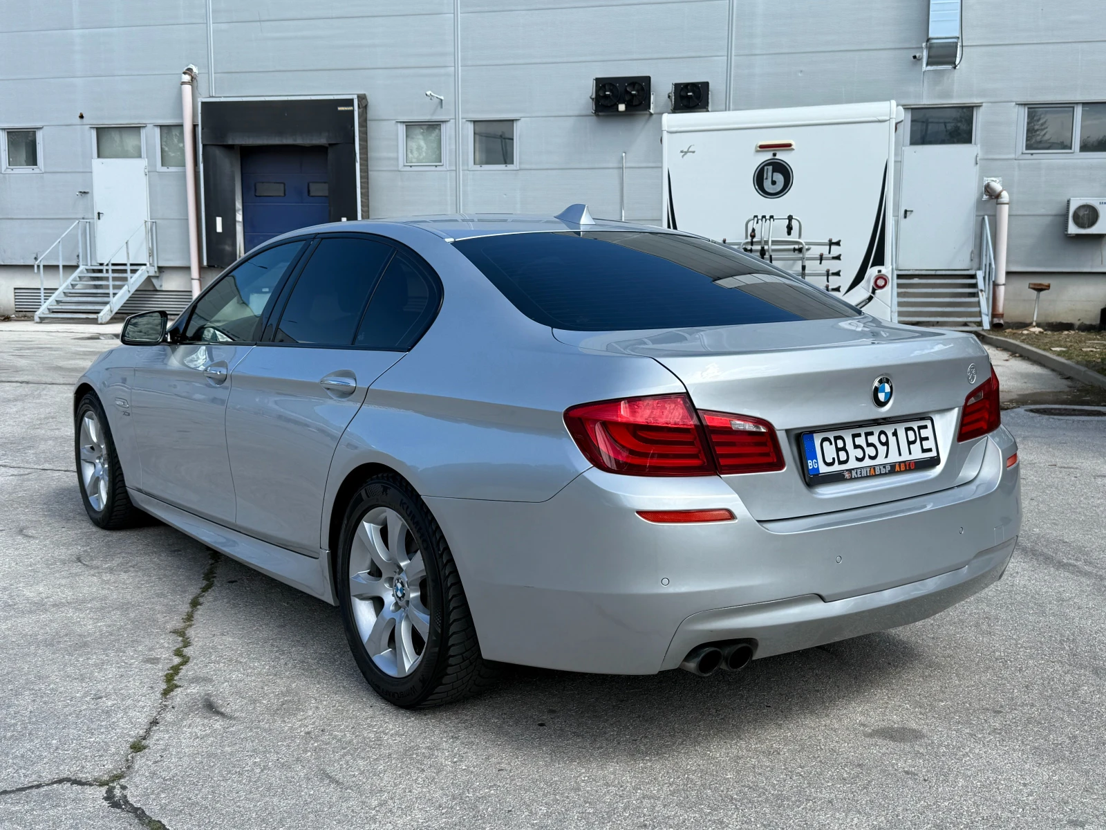 BMW 525 2.0d 218 к.с. XDrive - изображение 3