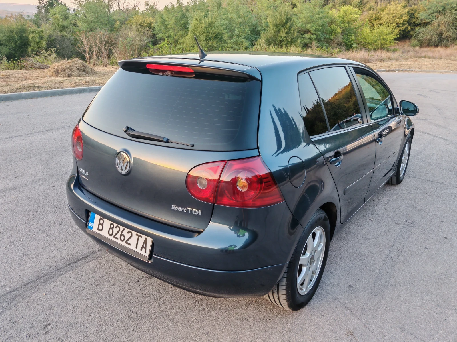 VW Golf 1.9 TDI 6 СКОРОСТИ  - изображение 8