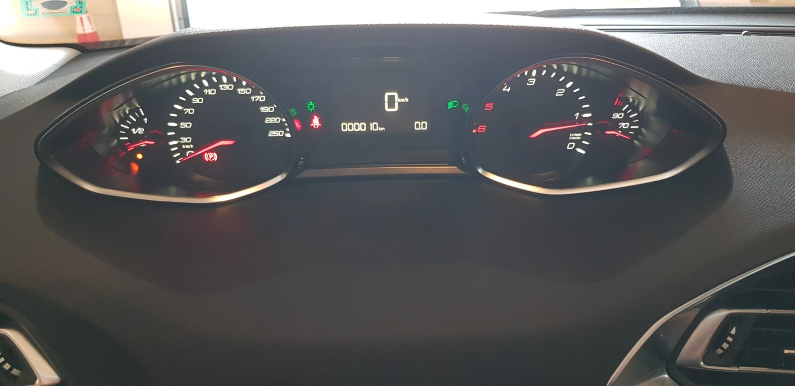 Peugeot 308  - изображение 2