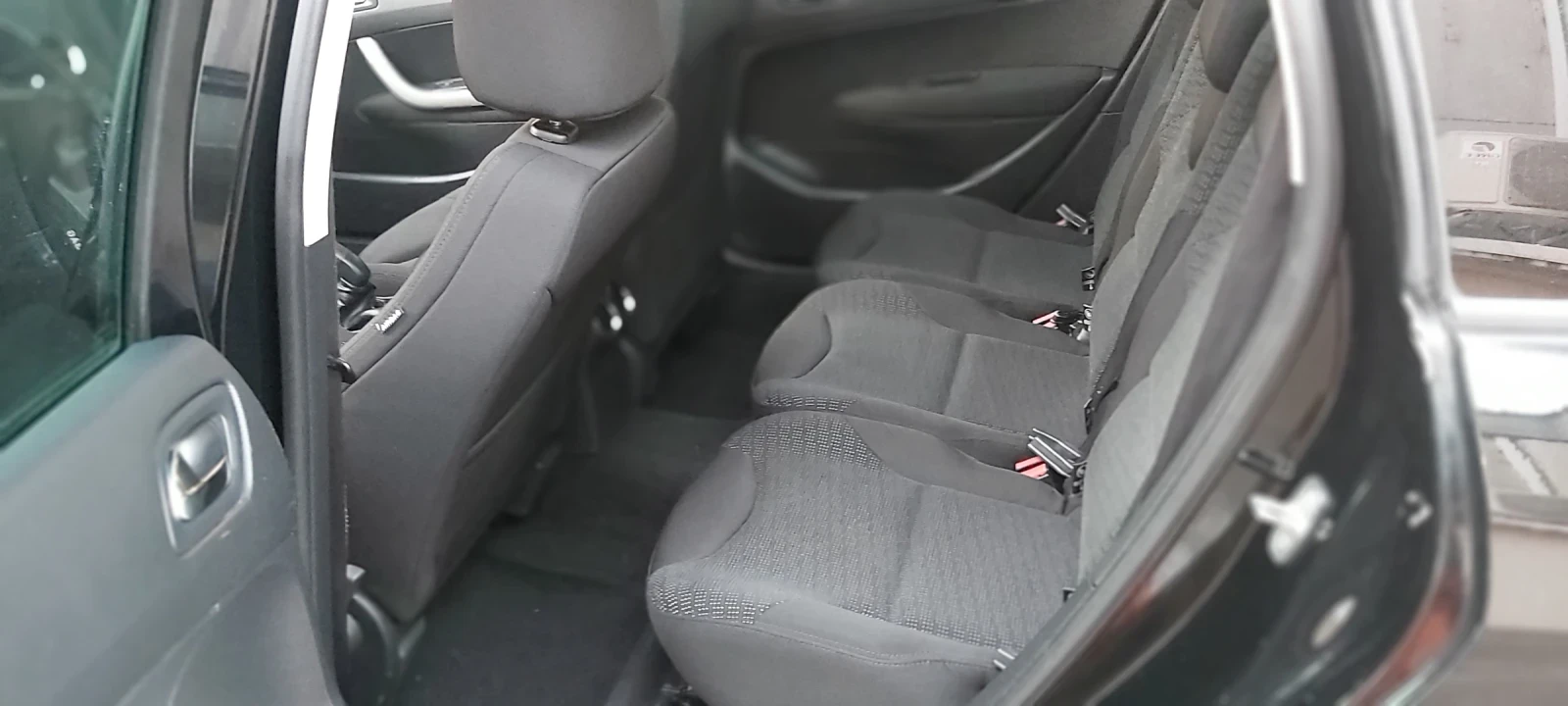 Peugeot 308 1.6 HDI FACE-LIFT SW - изображение 10