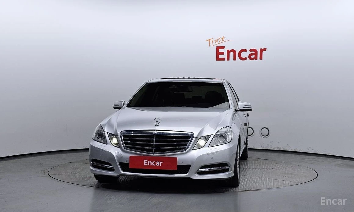 Mercedes-Benz E 220  - изображение 3