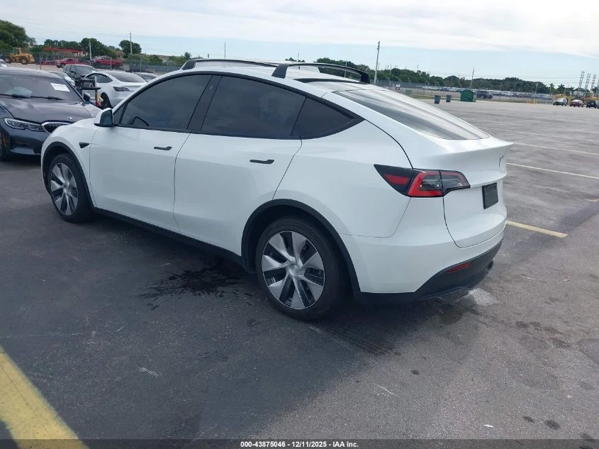 Tesla Model Y U   U All Wheel Drive - изображение 7