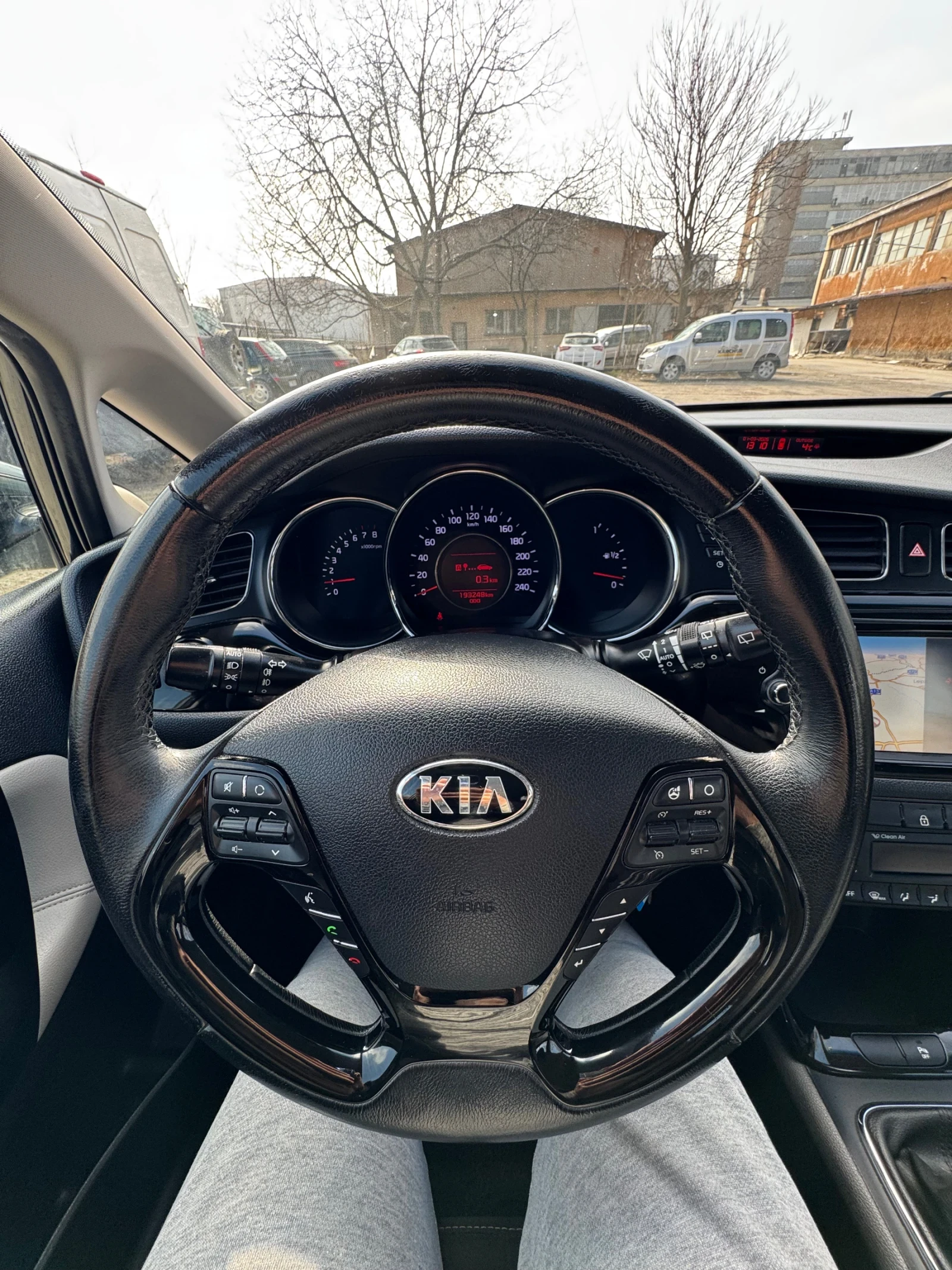 Kia Ceed 1.6 GDI | Mobile.bg � ����������� 12