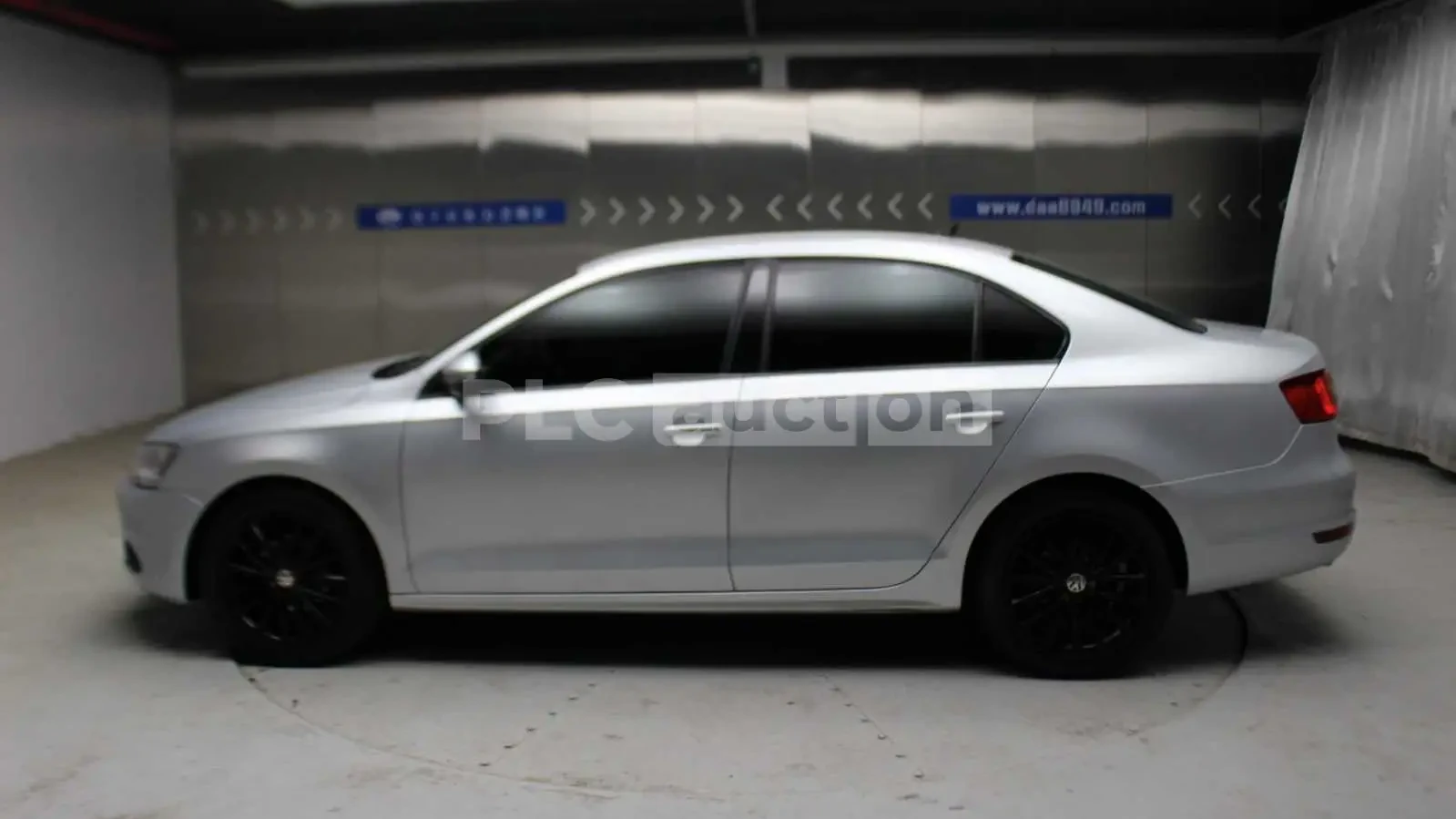 VW Jetta, снимка 6 - Автомобили и джипове - 54175882