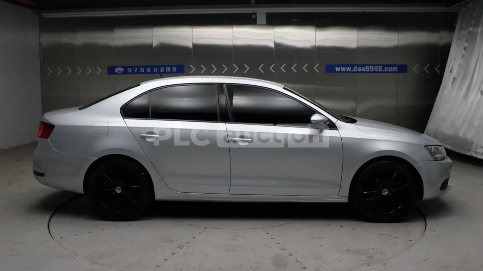 VW Jetta, снимка 7 - Автомобили и джипове - 54175882