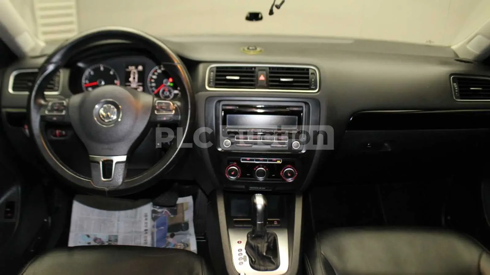 VW Jetta, снимка 11 - Автомобили и джипове - 54175882