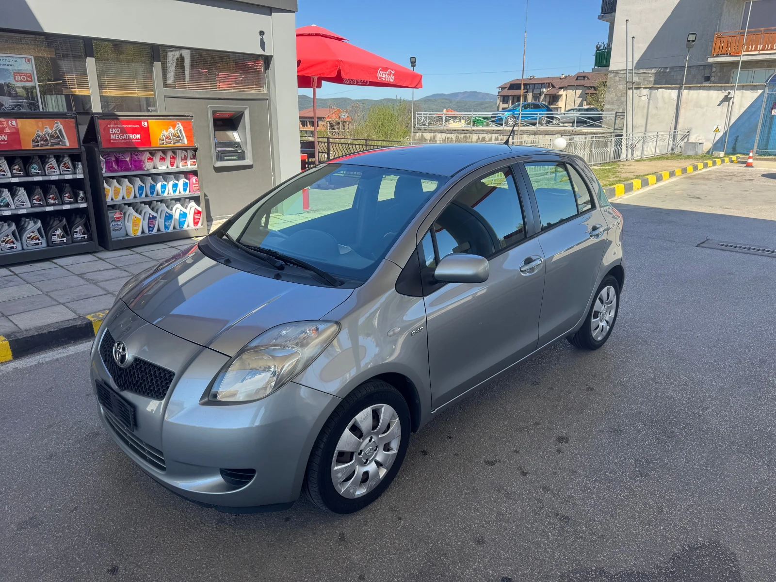 Toyota Yaris, снимка 8 - Автомобили и джипове - 54335790