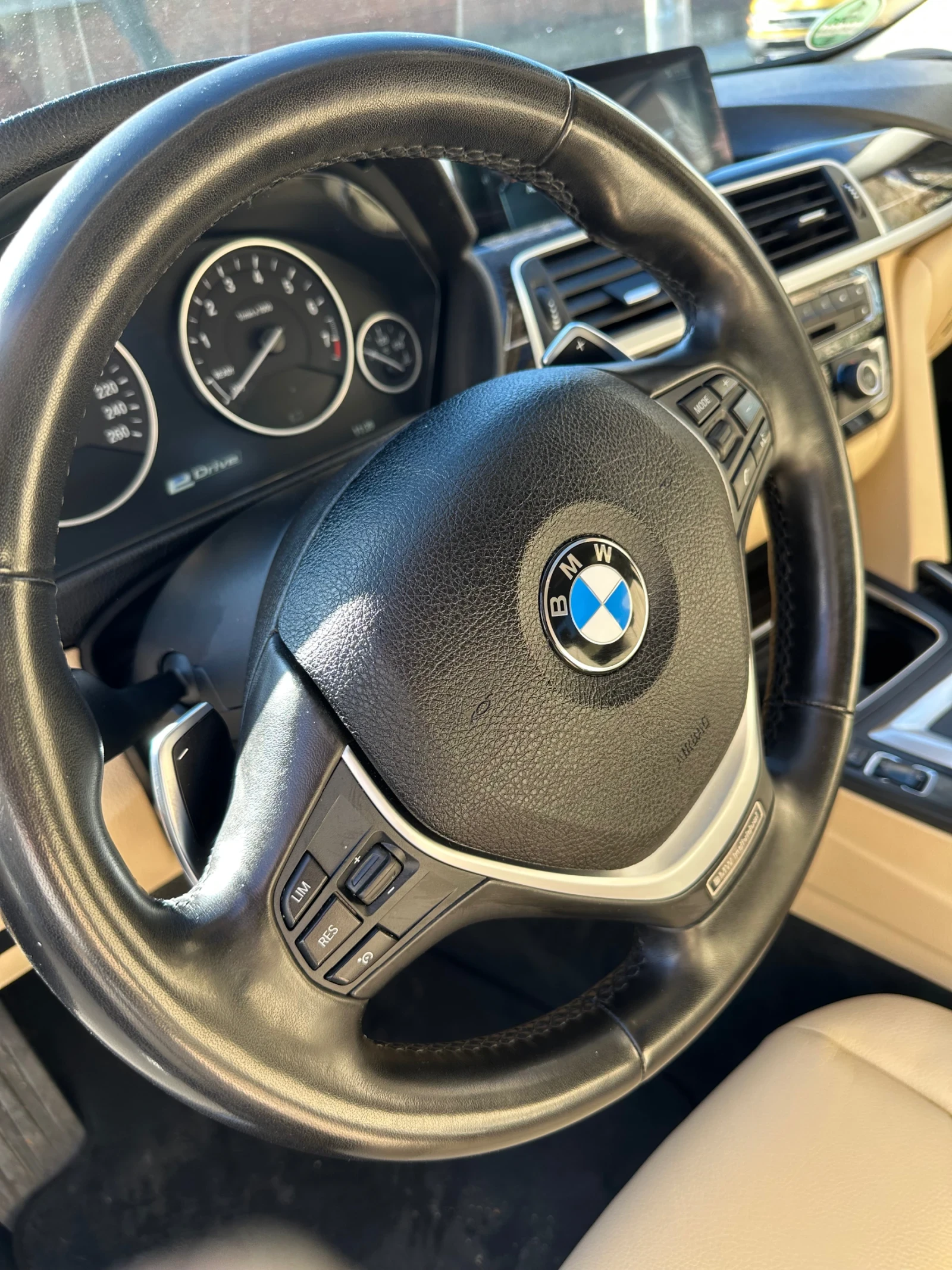 BMW 330 BMW 330e Luxury Line, снимка 7 - Автомобили и джипове - 54370335