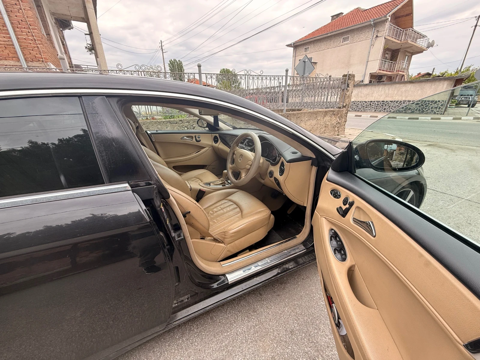 Mercedes-Benz CLS 320, снимка 9 - Автомобили и джипове - 54381455