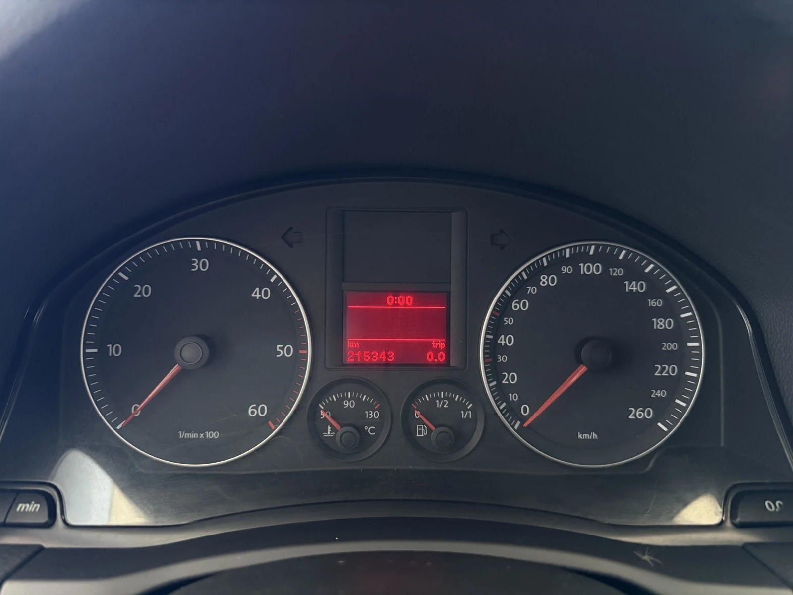 VW Golf 1.9 TDI 6-скорости, снимка 10 - Автомобили и джипове - 54490633