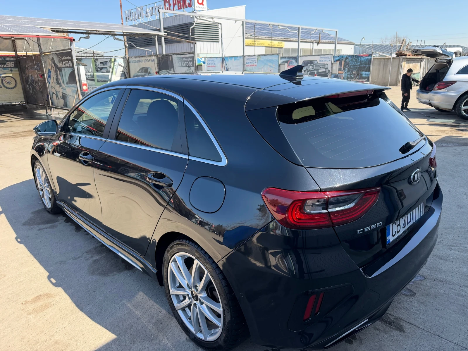 Kia Ceed GT-line, снимка 4 - Автомобили и джипове - 55099475
