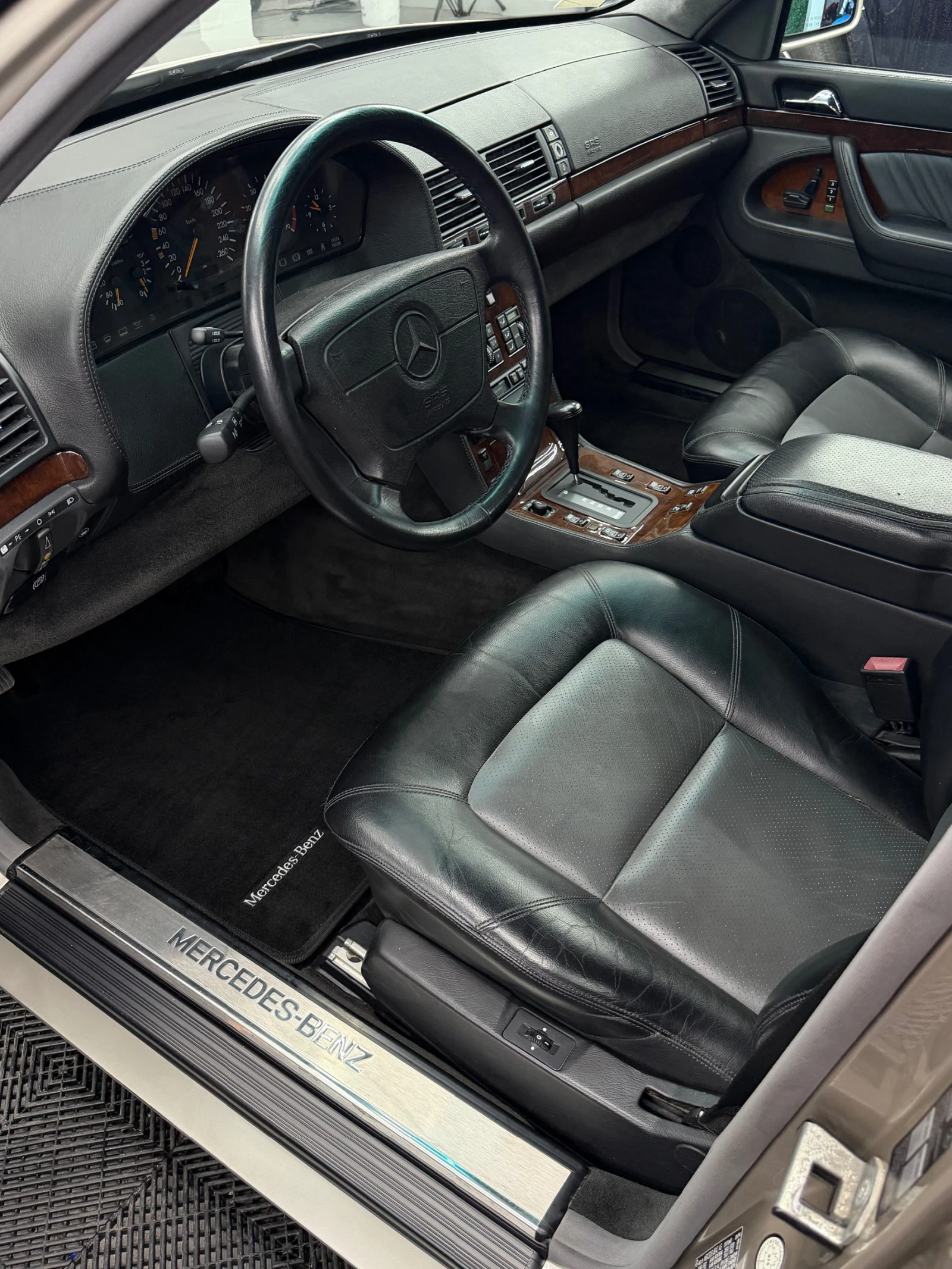 Mercedes-Benz S 500, снимка 15 - Автомобили и джипове - 54650084