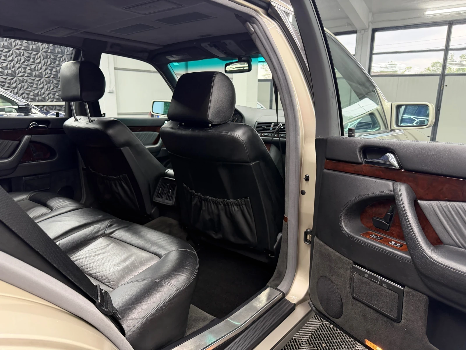 Mercedes-Benz S 500, снимка 16 - Автомобили и джипове - 54650084